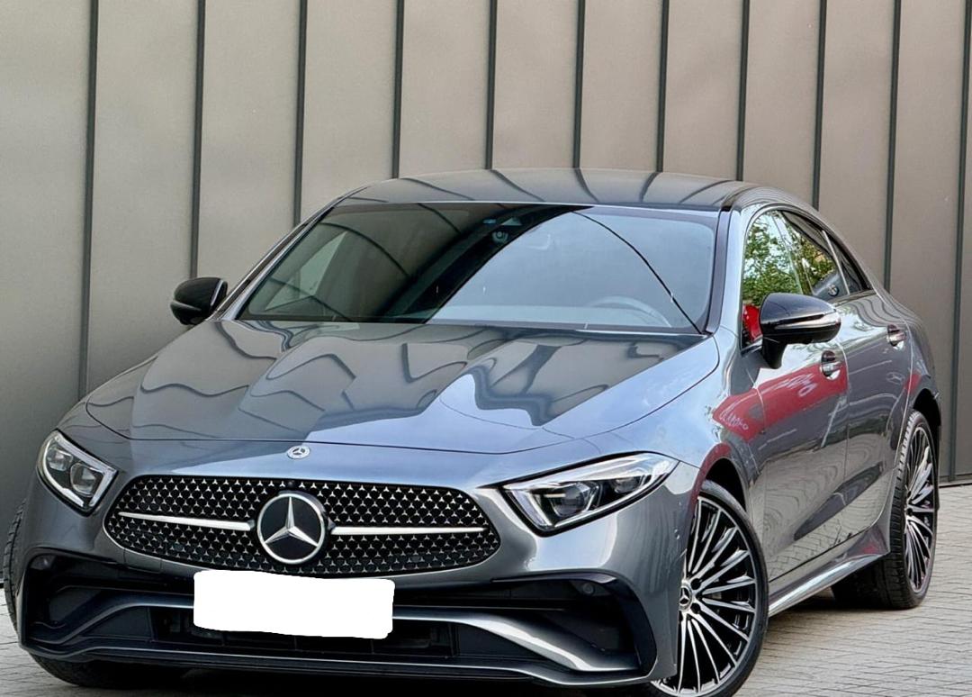 MERCEDES-BENZ CLS 300d 4MATIC AMG LINE